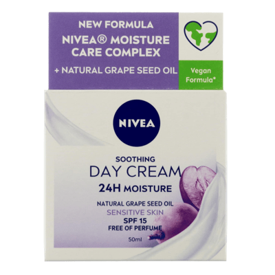 Nivea Essentials Sensitive Day Care 50 ml
